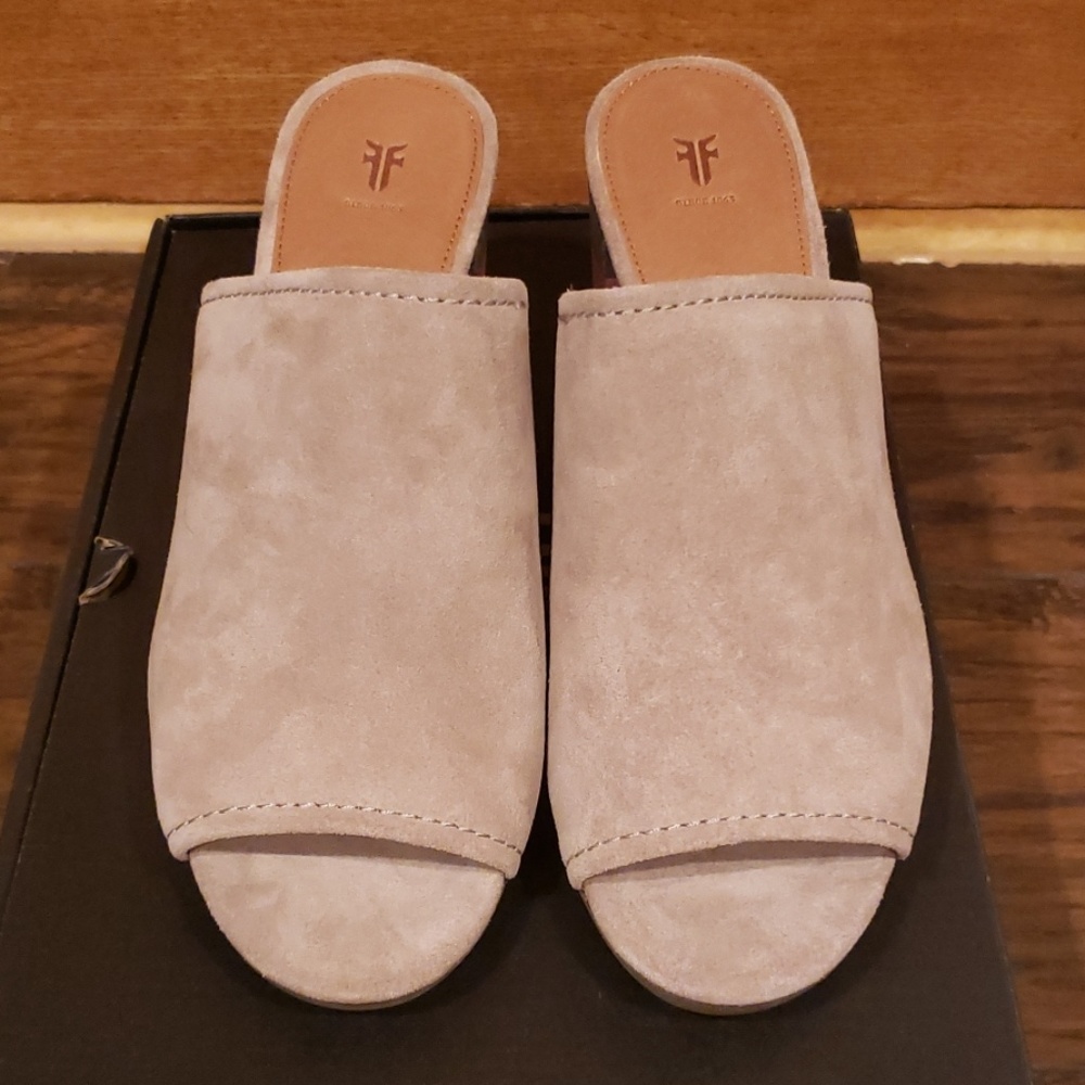 Frye Mule Sandals - Picture 5 of 8